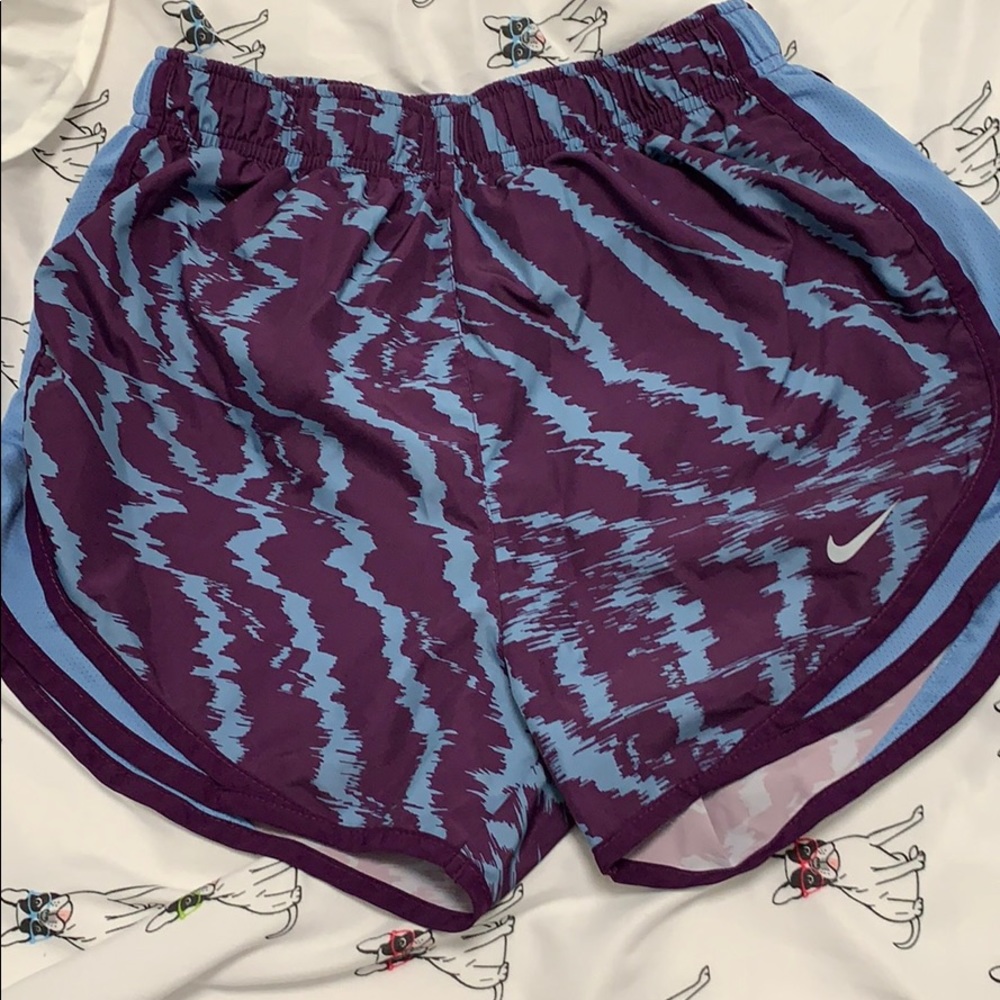Nike workout shorts EUC